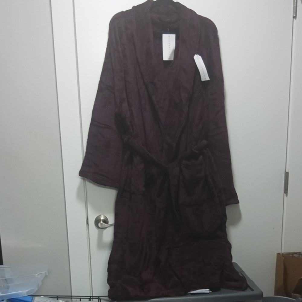 NWT Silver Lily Plush Purple Robe 3x